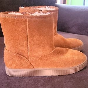 Cat and Jack tan kids boots size 3